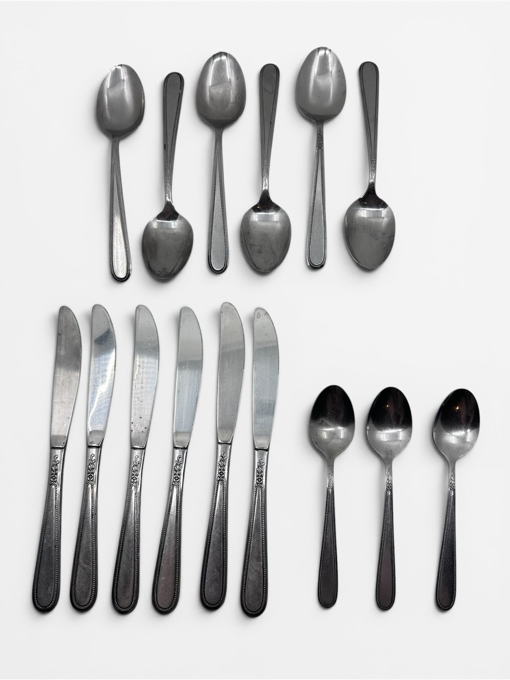 Rogers Beaded Elegance Stainless Korea Flatware Lot 15 Replacement Pieces Spoon